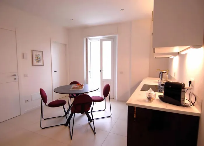 아파트 Le Di Elena - *